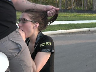 女性警官は私と一緒に彼女の方法を持っています4k Twitter Thegorillagrip