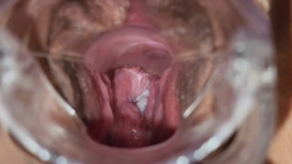 Objeto inserido na buceta antes do anal