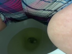 Pissing and squirting QUICK POV