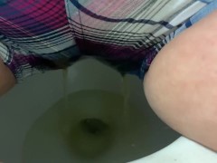 Pissing and squirting QUICK POV