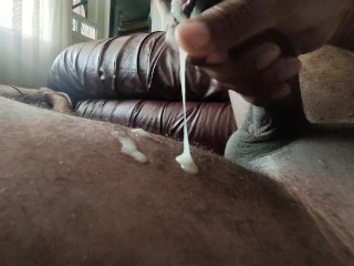 Sospecho que Mis Vecinos me Observan Mientras me Masturbo En Casa 2PT