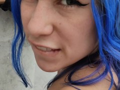 Perra Colombiana chupa y folla en parqueadero publico en Bucaramanga - KattyAndZac