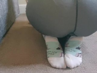 Stare at my sweaty socksoles as I stretch 