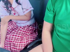 Video College Student Pinay Want's Her Driver To Finger Her Pussy Before Going to School