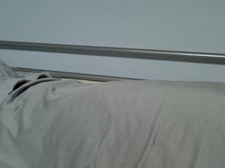 [女性向け]自撮り　オナニー　乳首カリカリ　ズボンの中におもらし射精[個人撮影]