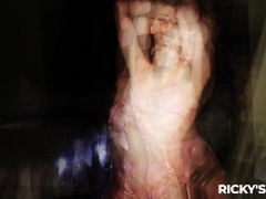 RICKYSROOM Cock pleasing arch queens Vanna and Aubree - Screenshot 1 of 16 - Rickysroom
