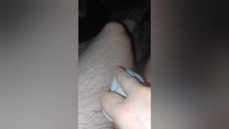 肖恩猛地穿上袜子