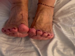 Cum on Step Aunt GILF MILF Feet & Toes Granny Loves it