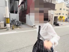 【※放課後玄関挿入※】18歳の黒髪合法JKがコンビニでお菓子を買ったあとアパートの玄関で制服のまま生ハメ - Screenshot 1 of 16 - Japanese