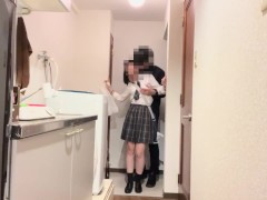 【※放課後玄関挿入※】18歳の黒髪合法JKがコンビニでお菓子を買ったあとアパートの玄関で制服のまま生ハメ - Screenshot 11 of 16 - Japanese