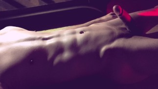 Teen twink handsfree cum