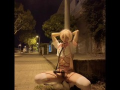 伪娘街头露出被拷在路灯绑着震动棒~ - Screenshot 1 of 16 - Sissy