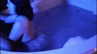 Hot Jacuzzi sex with creampie