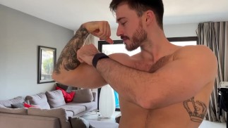 Makrophilie, Körperverehrung, Demütigung