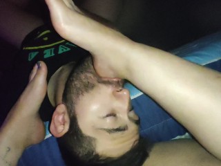 Dominando a Mi Novio Con Mis Pies