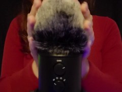 • Fluffy Microphone • - Screenshot 14 of 16 - Brunette