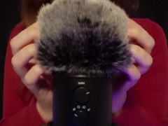 • Fluffy Microphone • - Screenshot 4 of 16 - Brushing