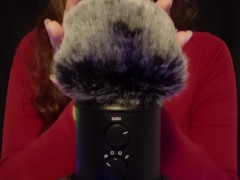 • Fluffy Microphone • - Screenshot 7 of 16 - Scratching
