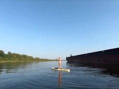 Голенькая плыву на сапе - Screenshot 5 of 16 - Nudism