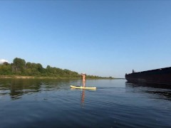 Голенькая плыву на сапе - Screenshot 7 of 16 - Nude