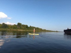 Голенькая плыву на сапе - Screenshot 9 of 16 - Swimsuit