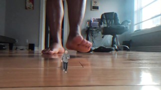 像虫子🐛一样被压垮（Macrophilia）