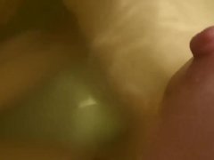 (リサちゃん❤個人撮影)湯舟の中でオナニーあったかくて気持ちいい///　湯舟/オナニー/女子大生/巨乳/乳首/個人撮影 2/16