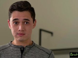 Hot Stepsister Kyler Quinn Wants Stepbrothers Cock - S21:E5 screenshot number 1