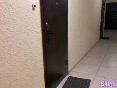 Жёстко отъебал ленивую девушку в горло и раком, после чего смачно кончил ей в рот и на лицо. - Screenshot 1 of 16 - Hard