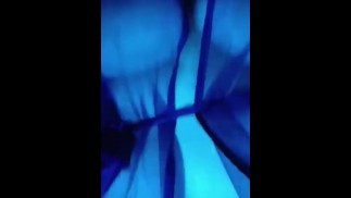 厚实的白人女孩炫耀她的大奶子 - Mystic Muneca