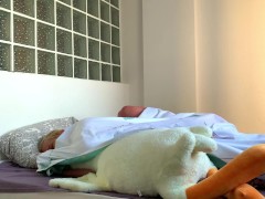 Calmed down my step sister who had a nightmare - Screenshot 2 of 16 - Babyface