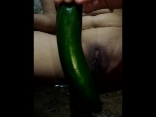 cucumber in pussy, handjob, female orgasm, cucumber squirt