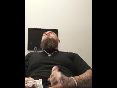 Dad busting a nut at work - Screenshot 10 of 16 - Vitiligo Porn