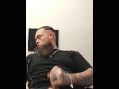 Dad busting a nut at work - Screenshot 2 of 16 - Daddy
