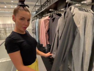 Sales Assistant sucked in Fitting room