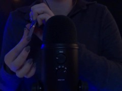 • Combs Sounds • - Screenshot 7 of 16 - Scratching