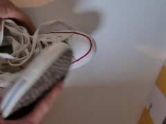 Buying and unboxing old Converse