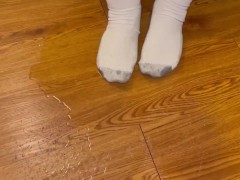 Ebony BBW Pissing on White Socks (Pee Fetish)
