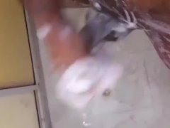 بنت الباطرونة تتهزو فالبرتوش ديال مها وهي تتوحوح بكثر الزكاة🇲🇦👀 - Screenshot 9 of 16 - Marocain