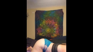 Thicc slutty PAWG BBW shakes her ass!