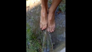 Getting my feet wet / foot shower