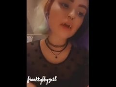 Vampire Lips - Screenshot 5 of 16 - Nipple Piercings