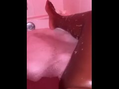 Fun in the tub🫦💦