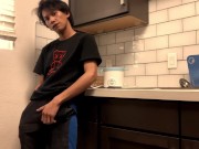 Preview 1 of Wanking in the kitchen