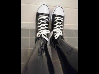 latex shoes, squaky sounds, rubber sneakers, kink