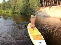 Голая прогулка на сапе по лесной реке - Screenshot 14 of 16 - Exhibitionist Wife