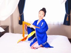 常に女将が密着つきっきり 丁寧に貴方の欲望をもてなす 最高のエロ旅館 - Screenshot 3 of 16 - 熟女