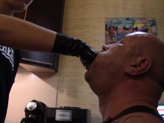 RARE VIDEO - THROAT STRETCH - very DEEP THROAT FIST with LATEX GLOVES