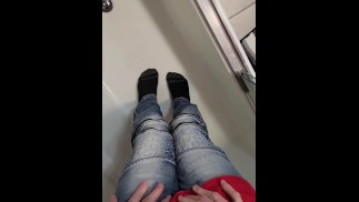 I BARELY make it into the tub, before the piss fills my jeans! PLUS: The pissy journey that follows.