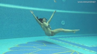 Hot big ass euro milf Sazan underwater erotics